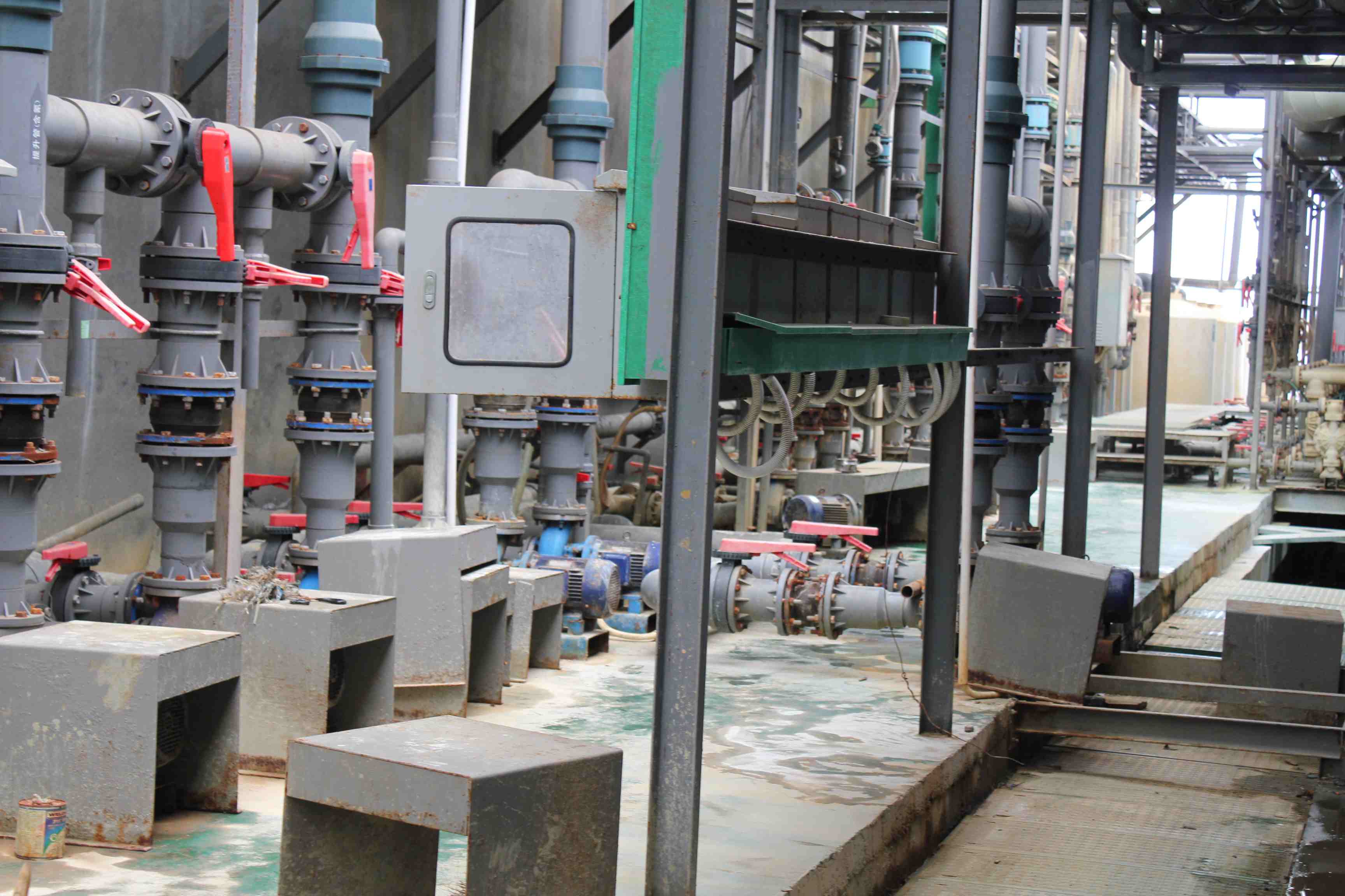 What kind of pumps are used for brownout waste transfer?